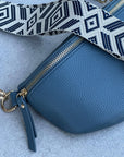Crossbody Handbag: Navy Blue Leather