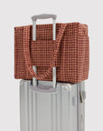 Baggu Small Cloud Carry-On | Tan Houndstooth