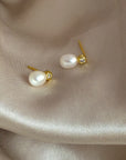 Pearl Accent Studs