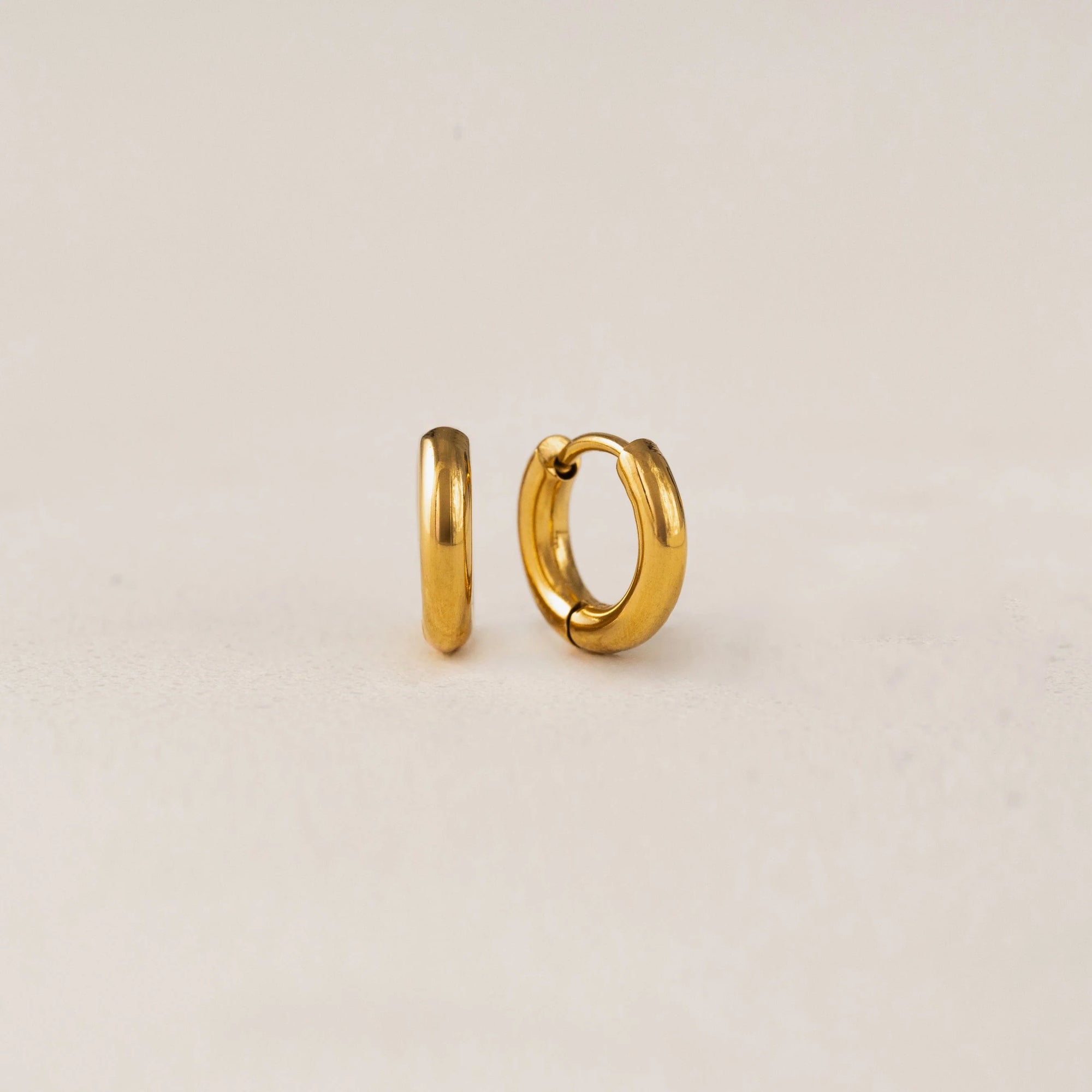 Tube 10mm Huggie Earrings