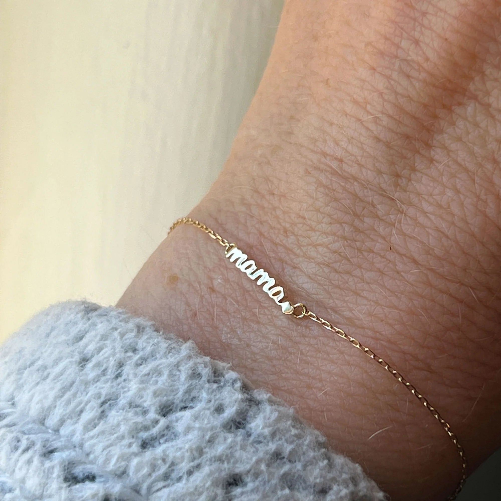 Mama Bracelet | 10K Gold