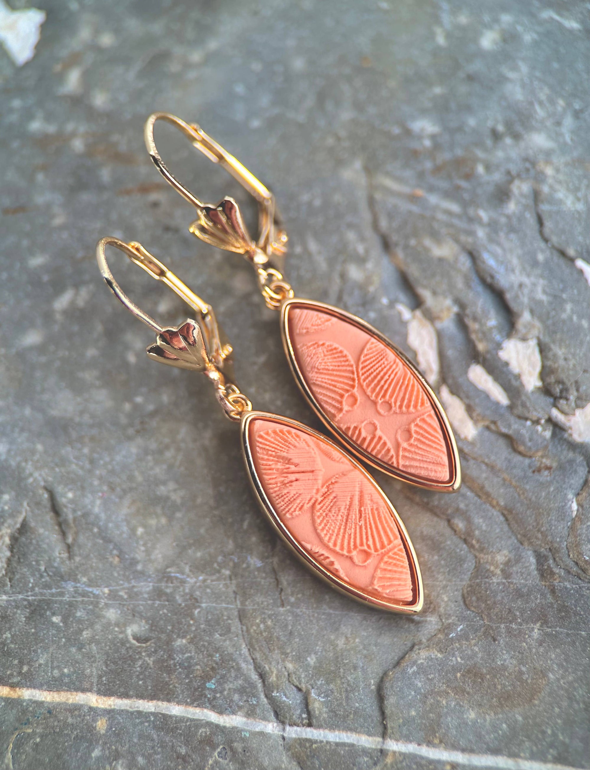 Elliptical Pendant Earring: Orange