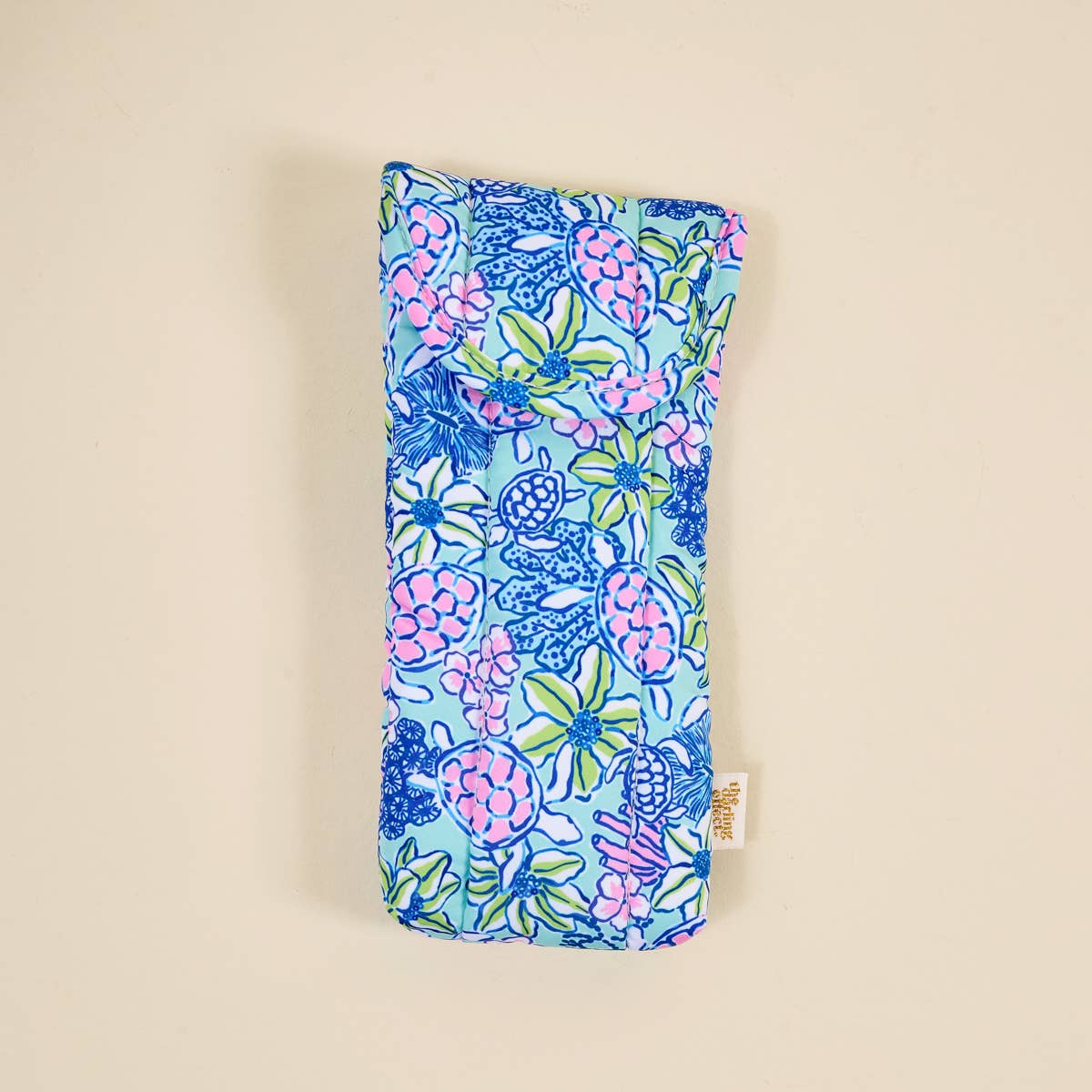 Puffy Sunglasses Case: Coastal Cove