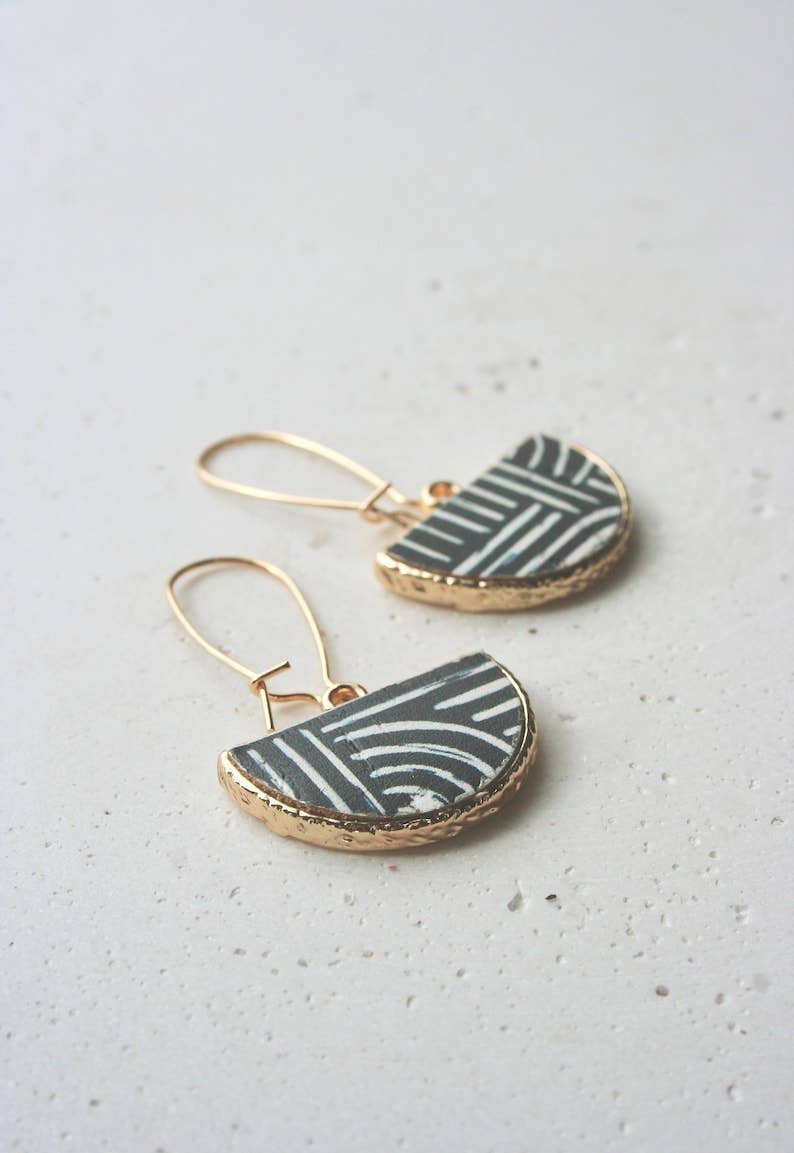 Art Deco Mid-length earring: Black/White/Gold