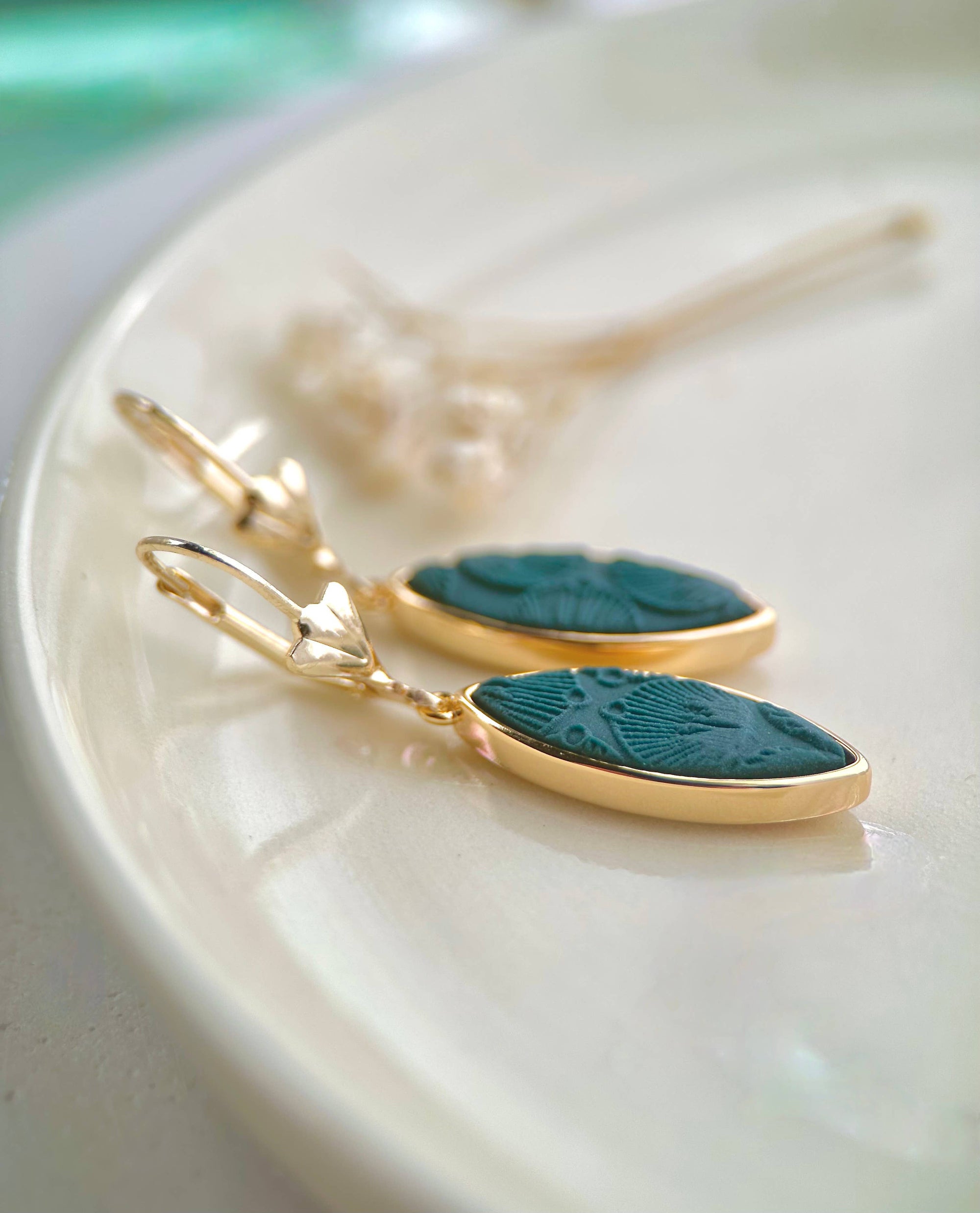 Elliptical Pendant Earring: Orange