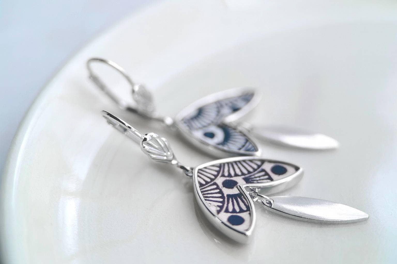 Art Deco Drop Earrings: Black &amp; Beige