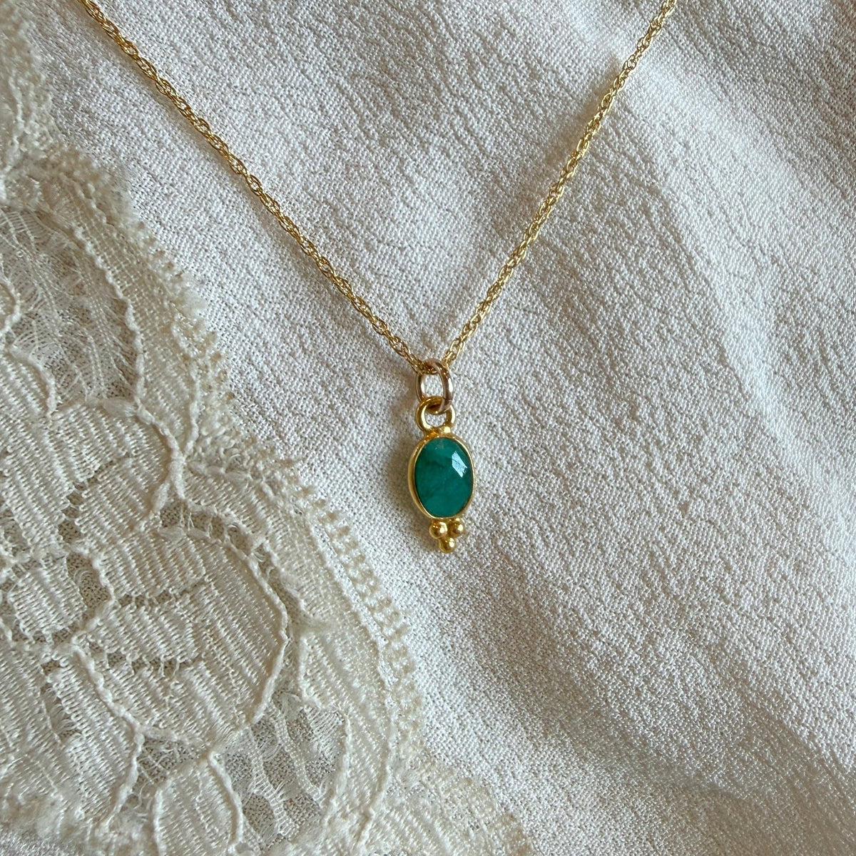 Lūma Necklace | Emerald