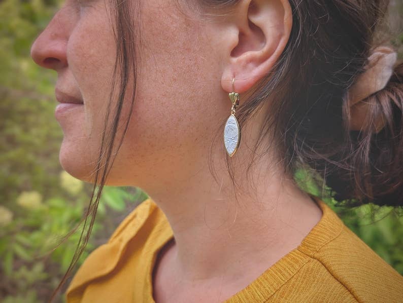 Elliptical Pendant Earring: Orange