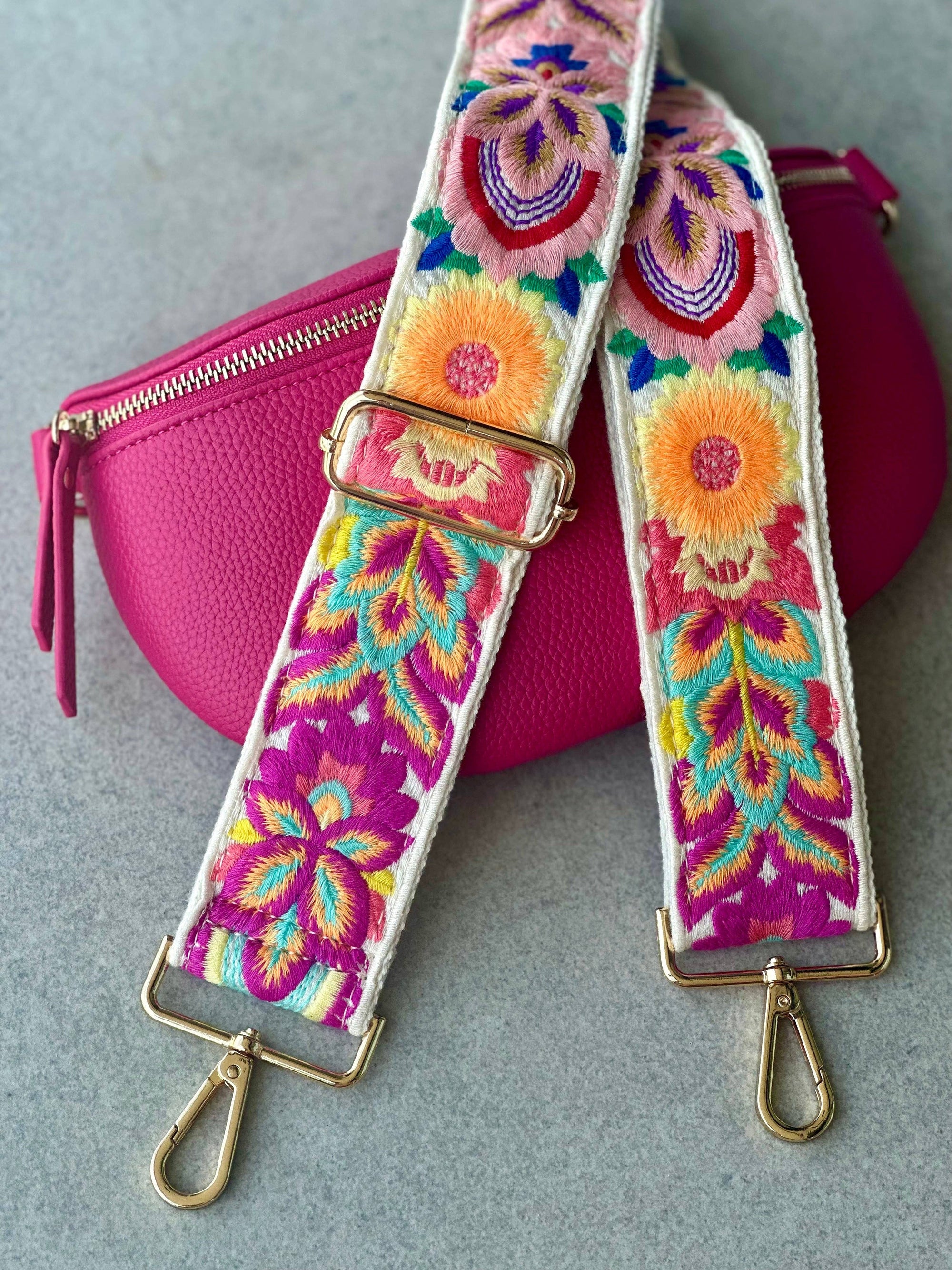 Crossbody Handbag: Pink Leather