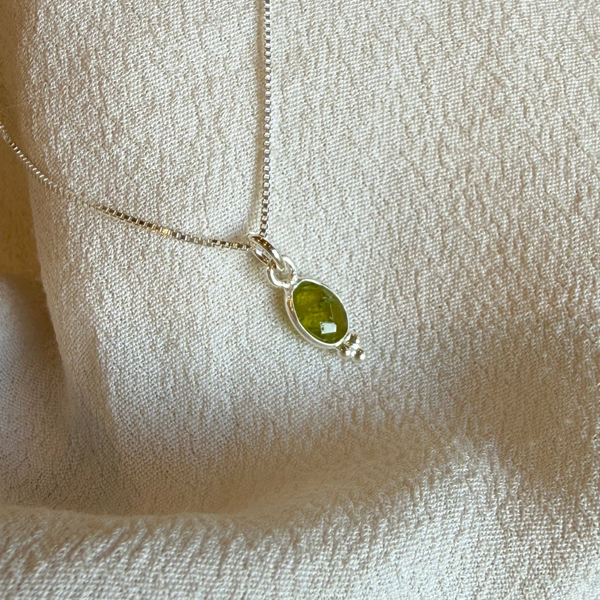 Lūma Necklace | Peridot