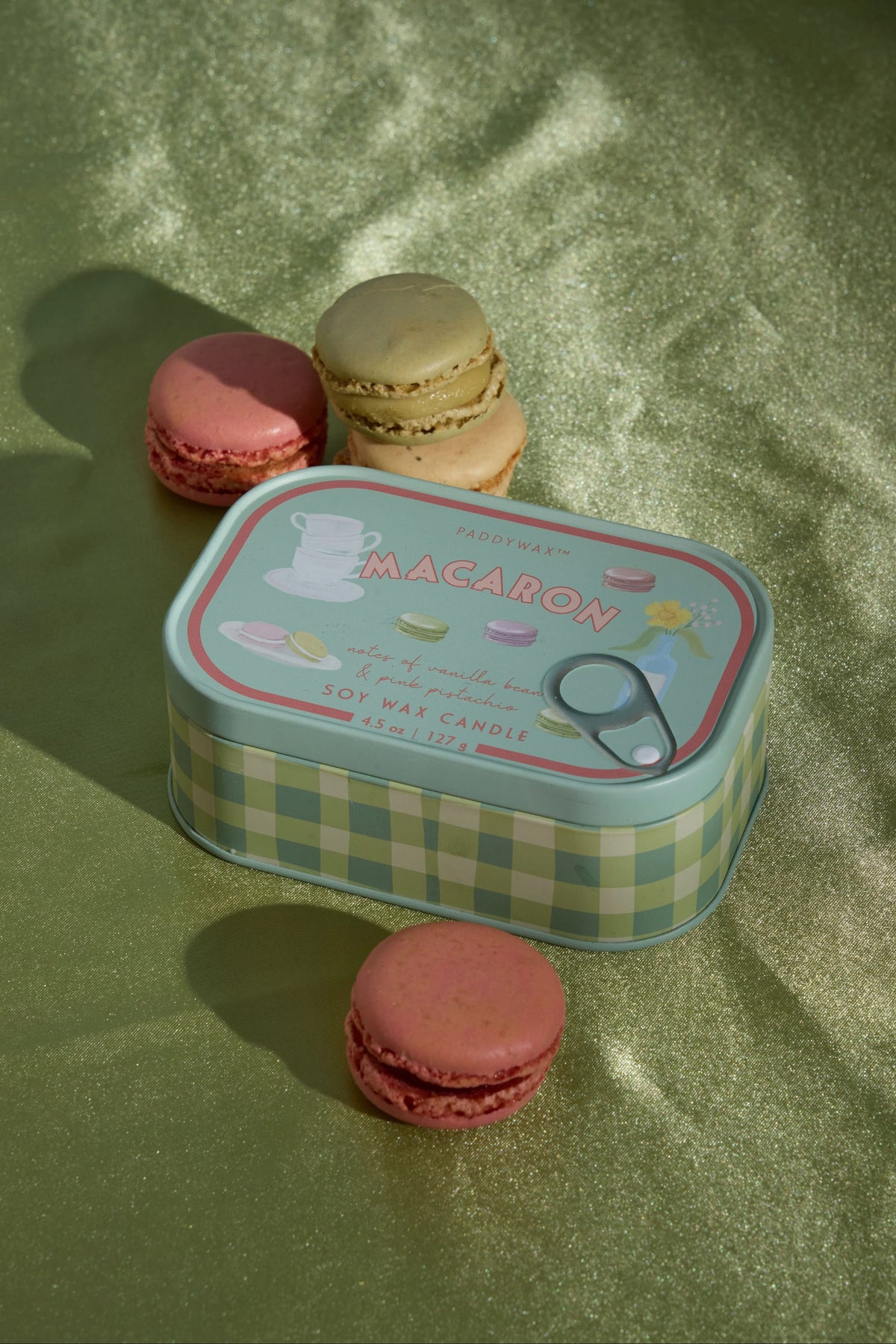 Bistro 4.5 Oz Candle Tin: Macaron