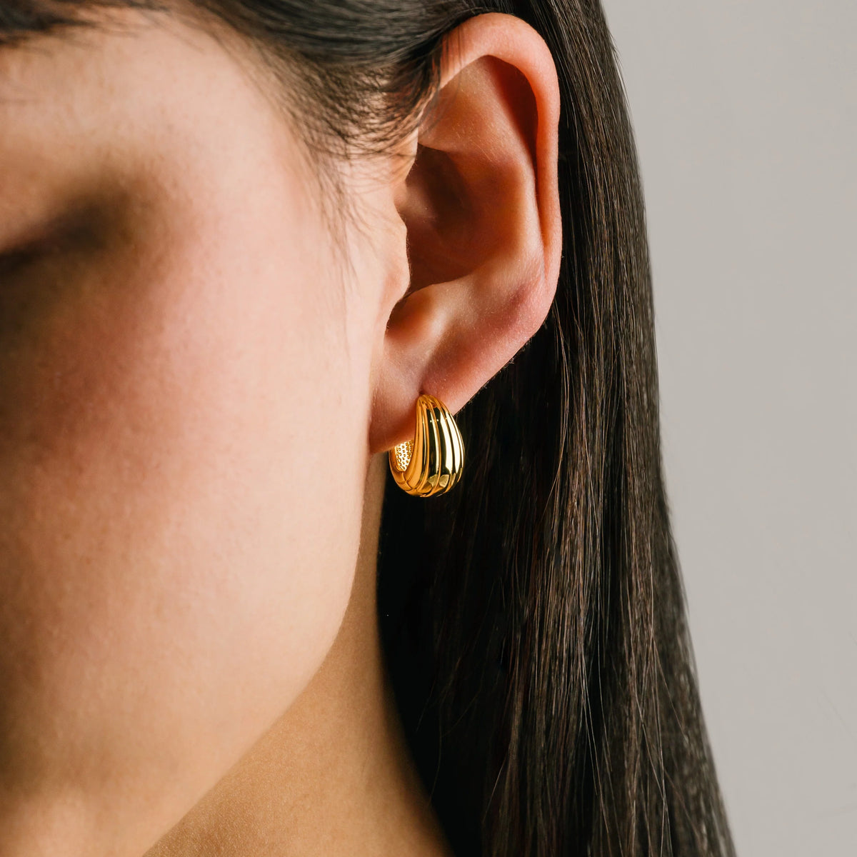 Groove Teardrop Hoop Earrings