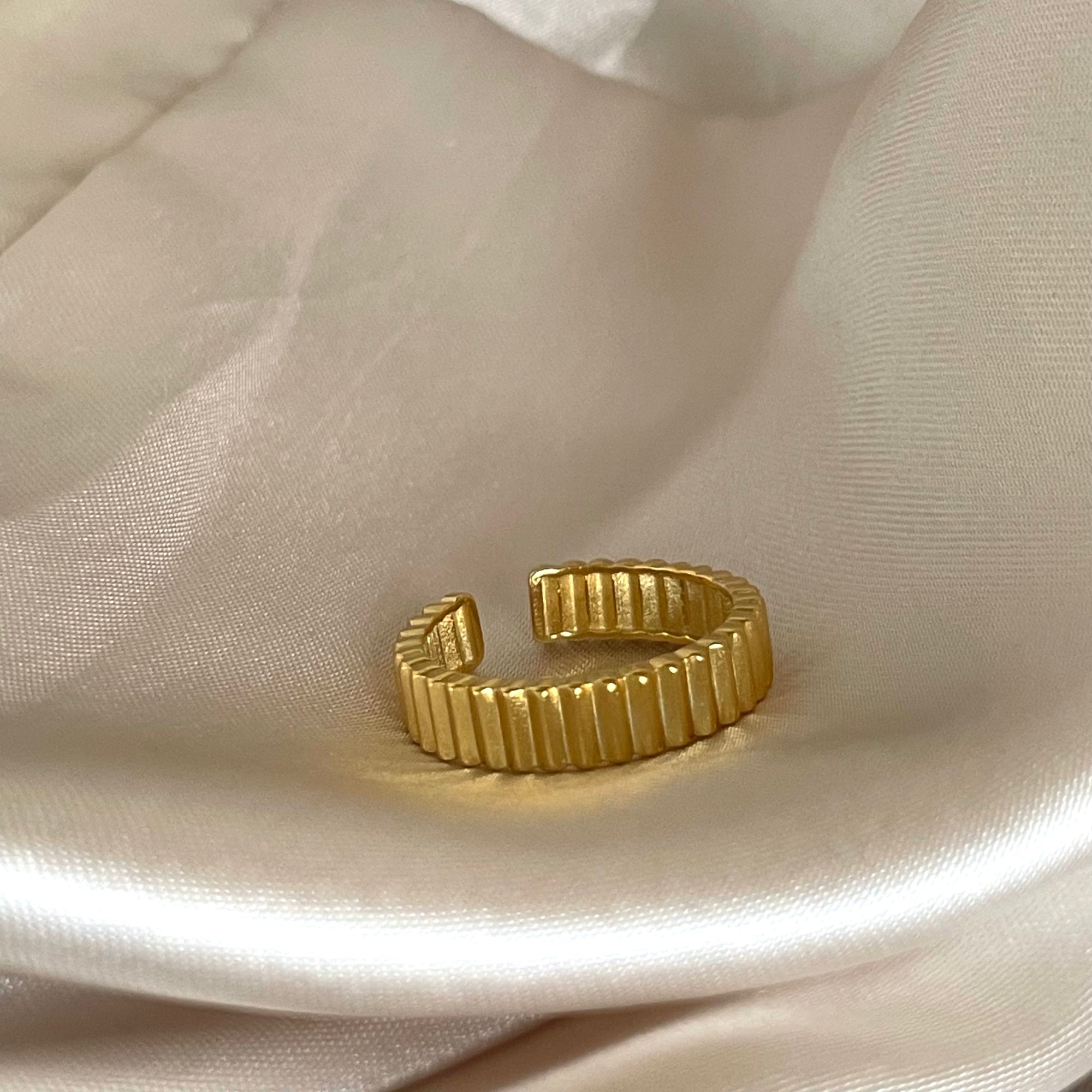Mirage Ring