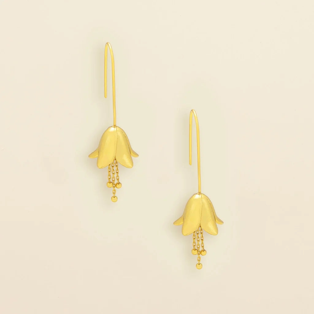 Refined Icon Earring: Lily Drop Earring/Gold