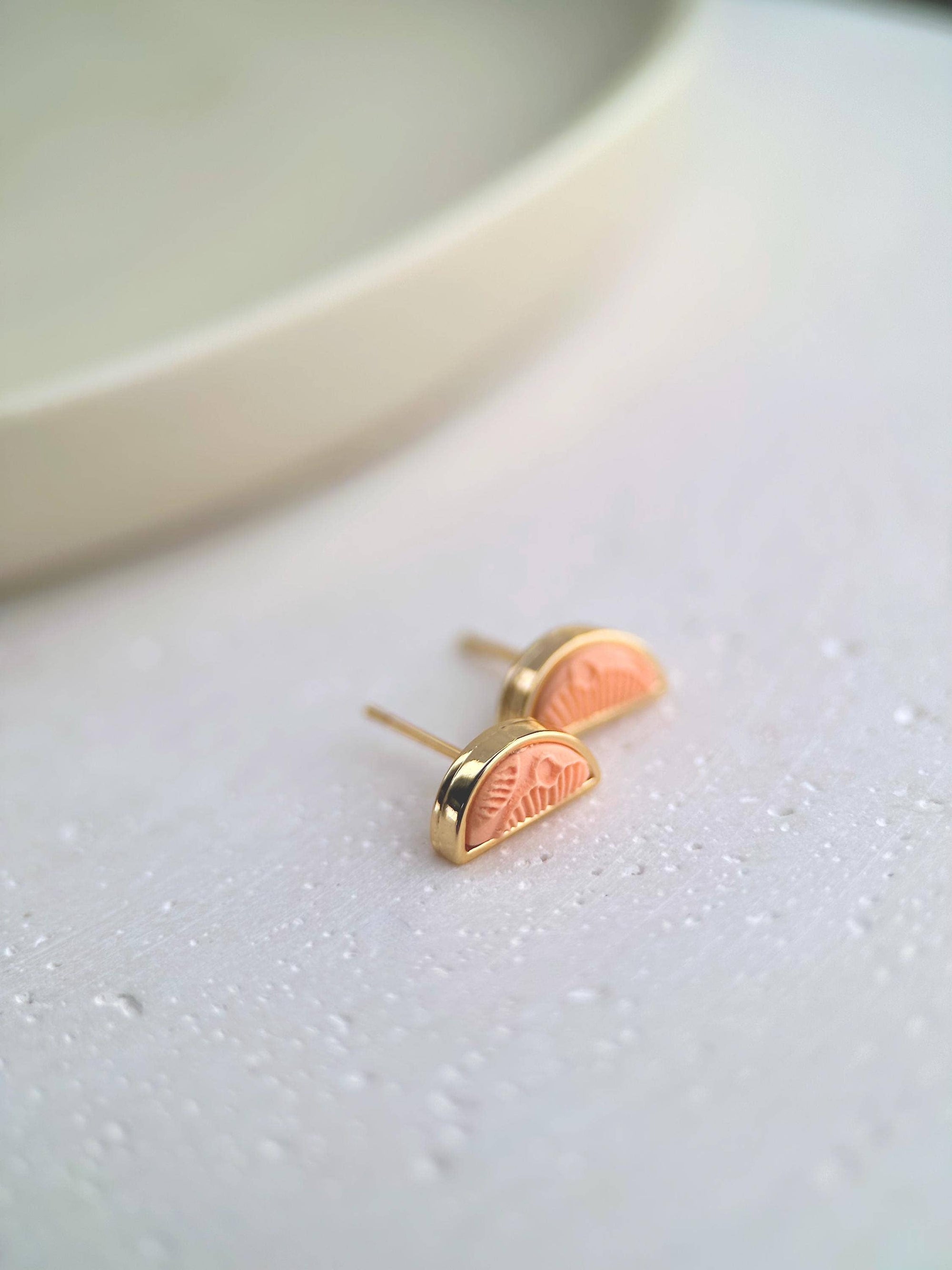 Half-Circle Stud