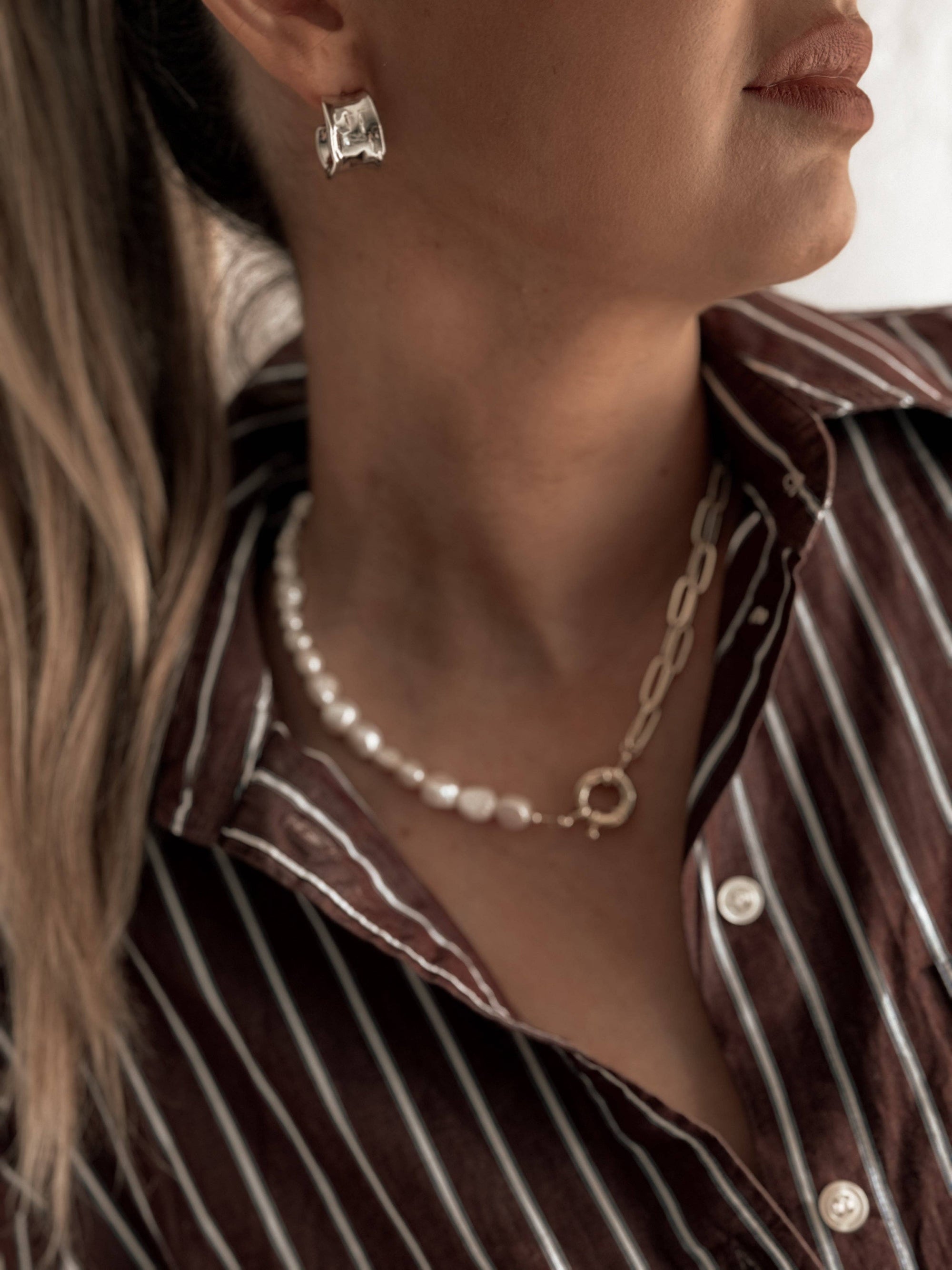Amelia Hoop Earrings