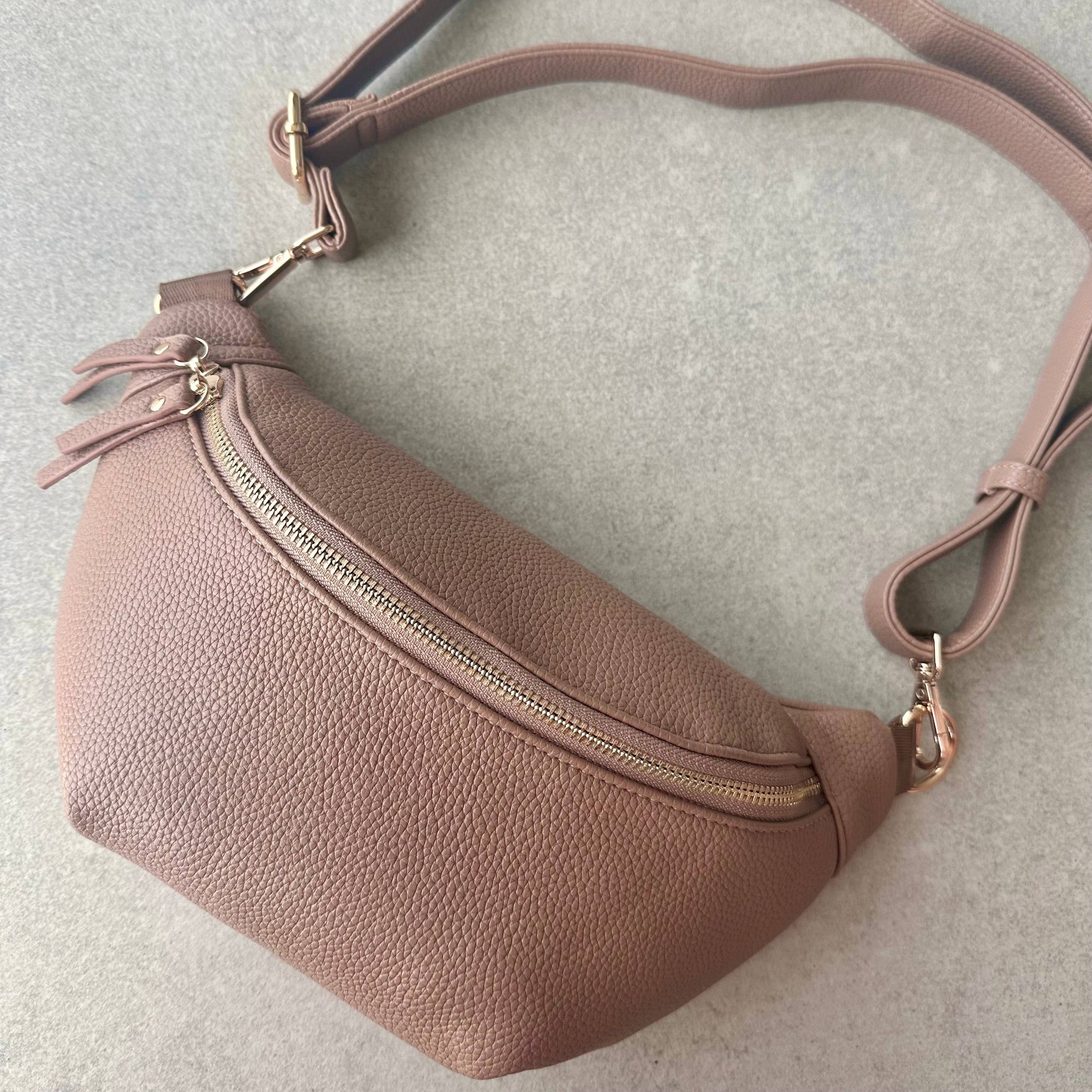 Oversized Crossbody Handbag: Tan Brown