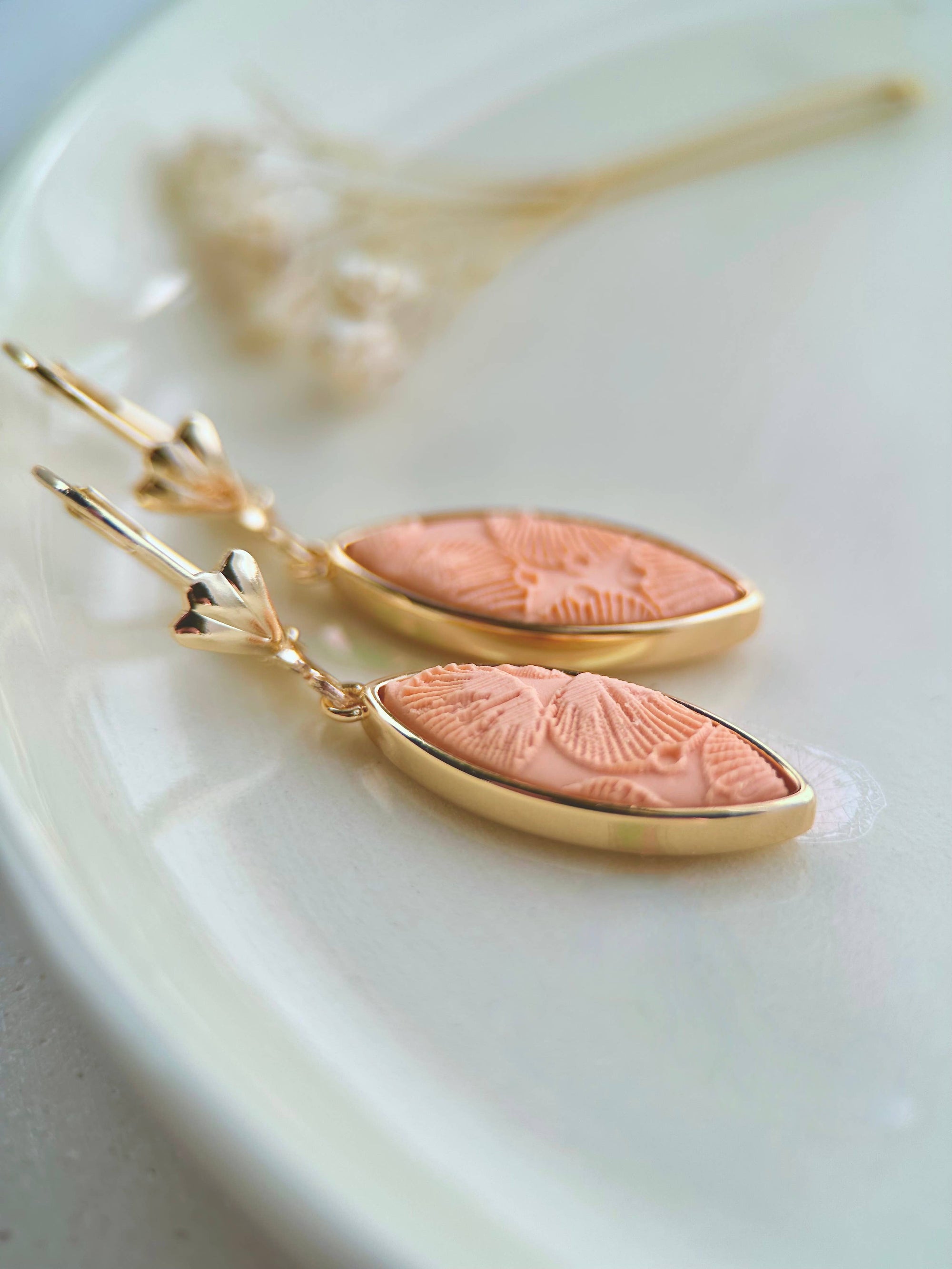 Elliptical Pendant Earring: Orange