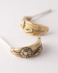 Daisy Earrings | Bronze