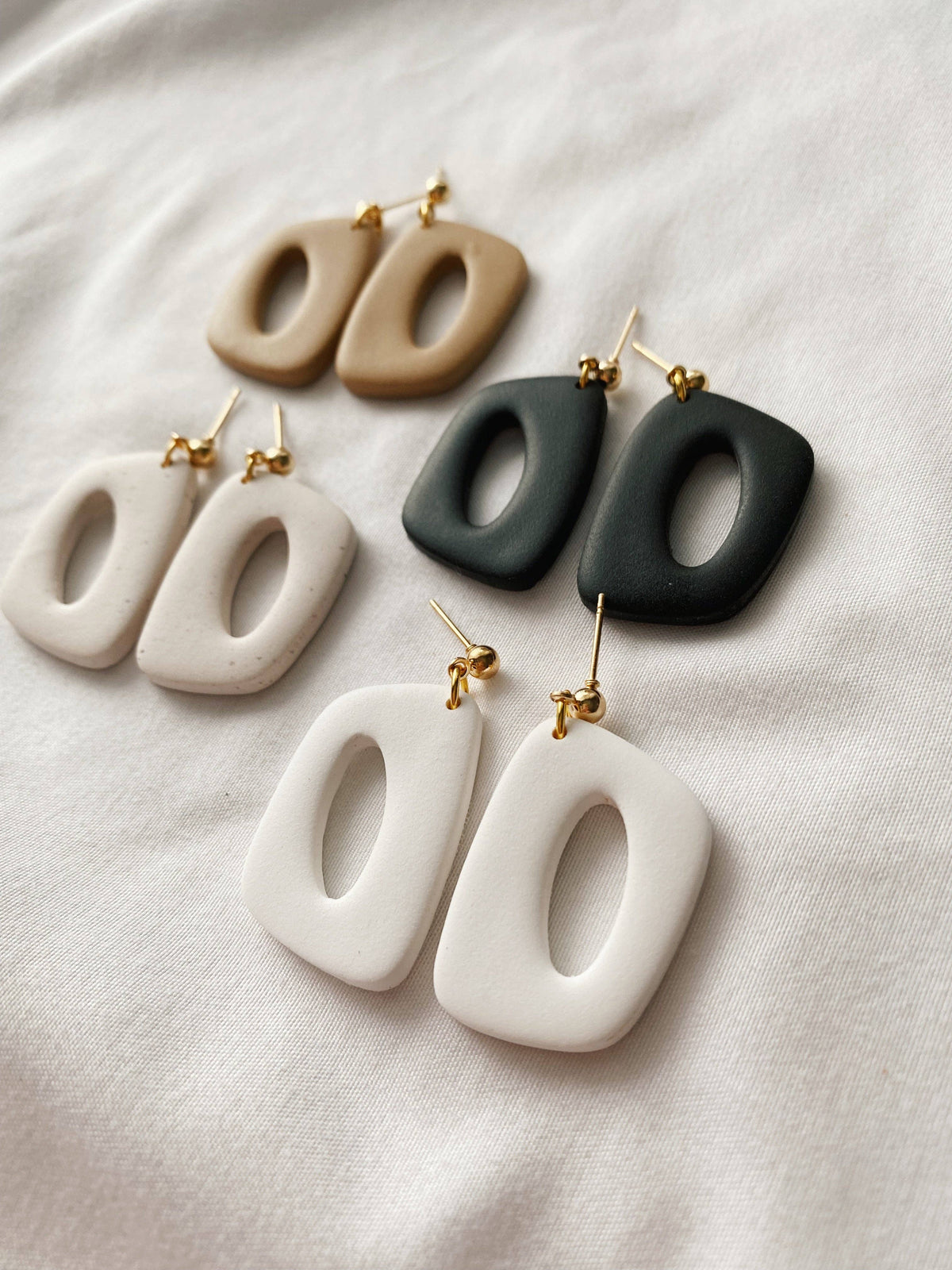 Dani Clay Earrings | Black