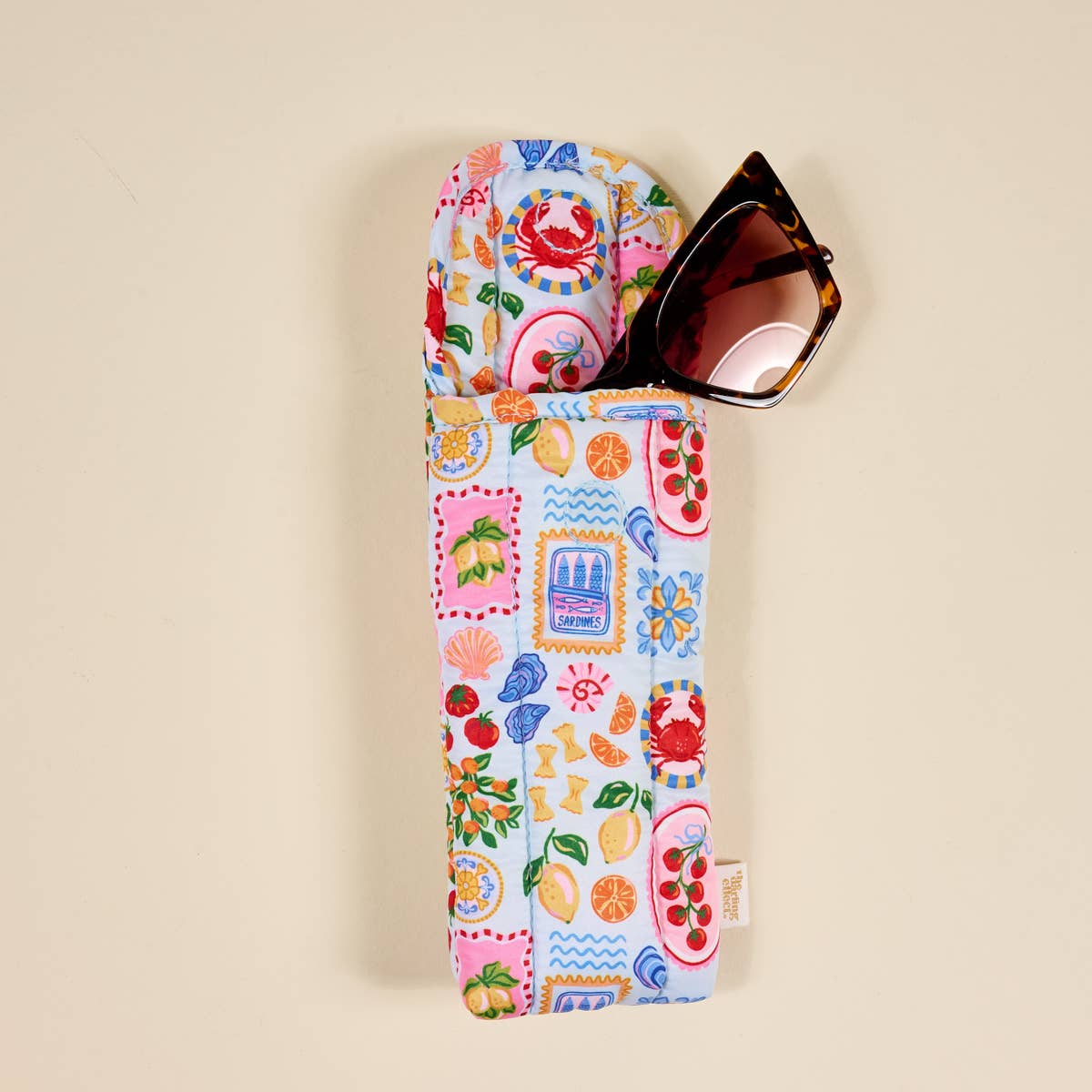 Puffy Sunglasses Case: Ciao Bella