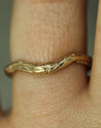 Flowing Tides Wave Band | Solid Gold