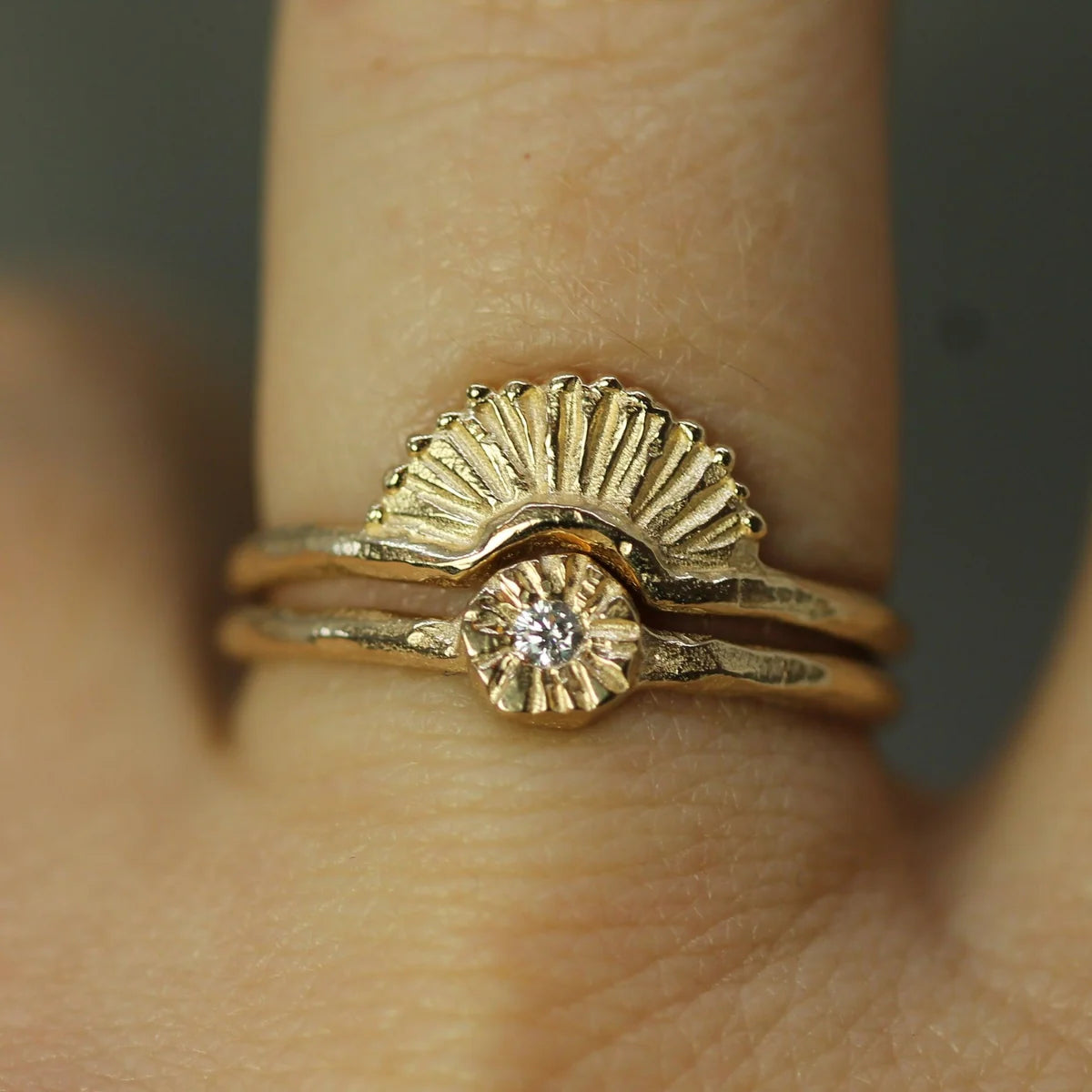 Little Sunrise Ring | Solid Gold