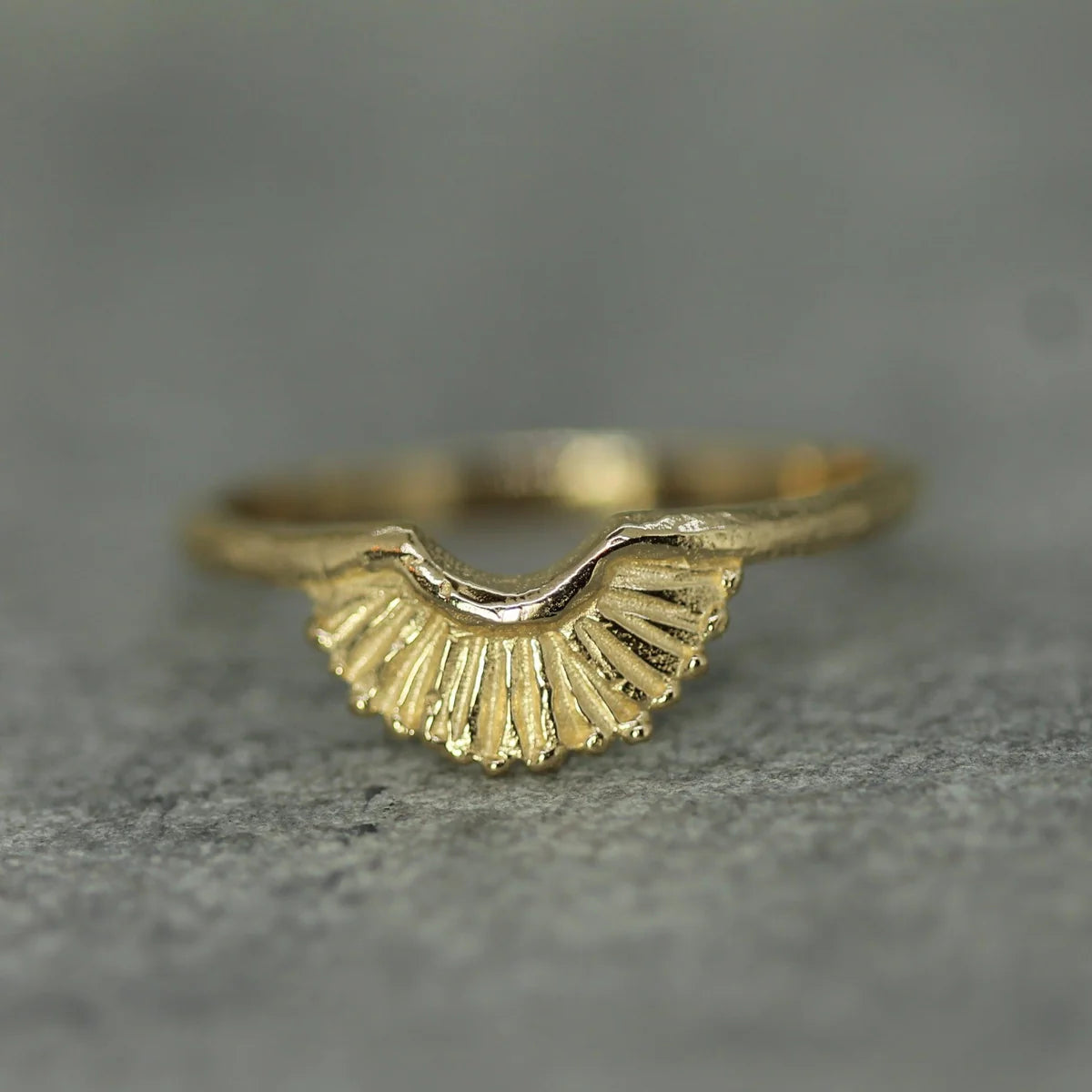 Little Sunrise Ring | Solid Gold
