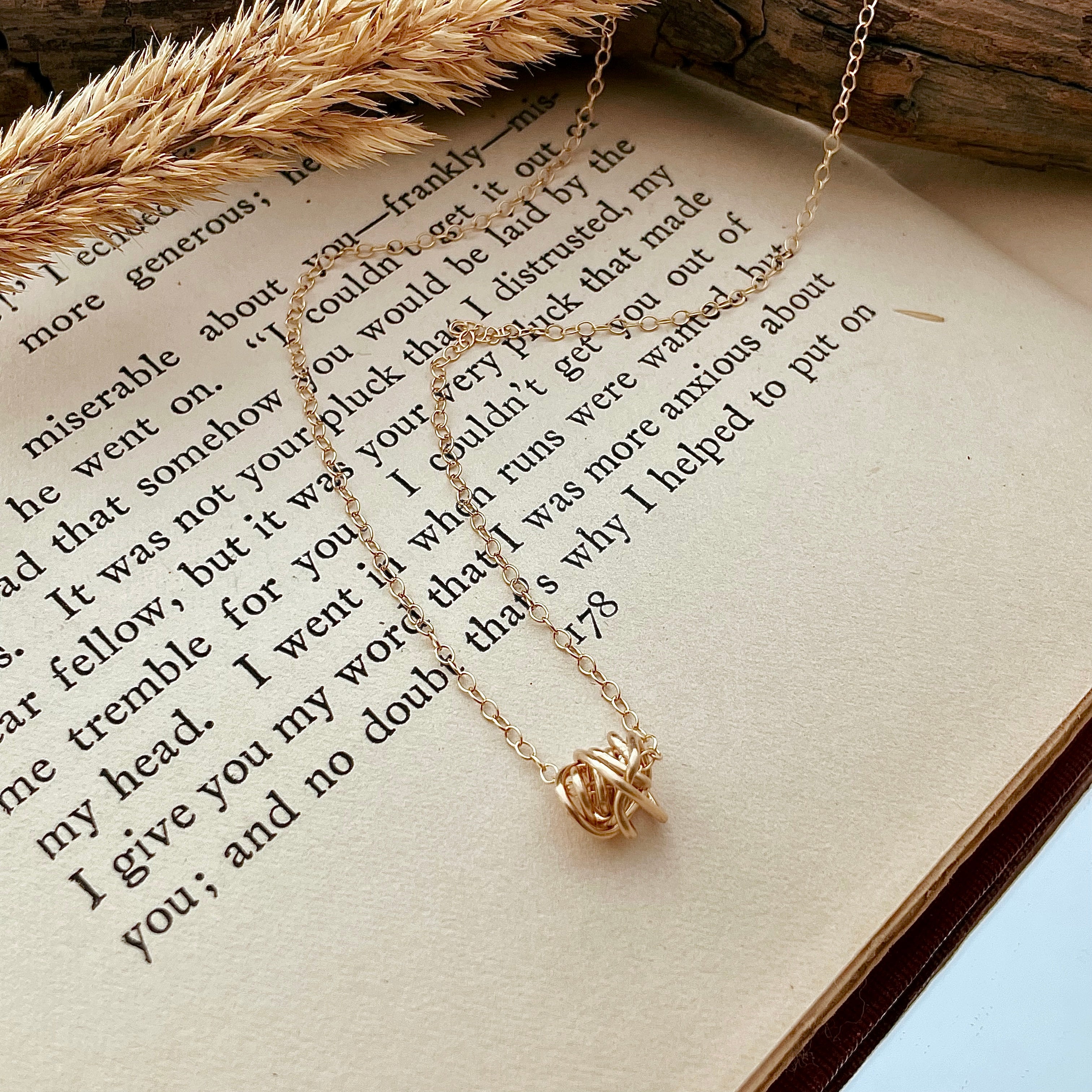 Clouds Necklace | Gold