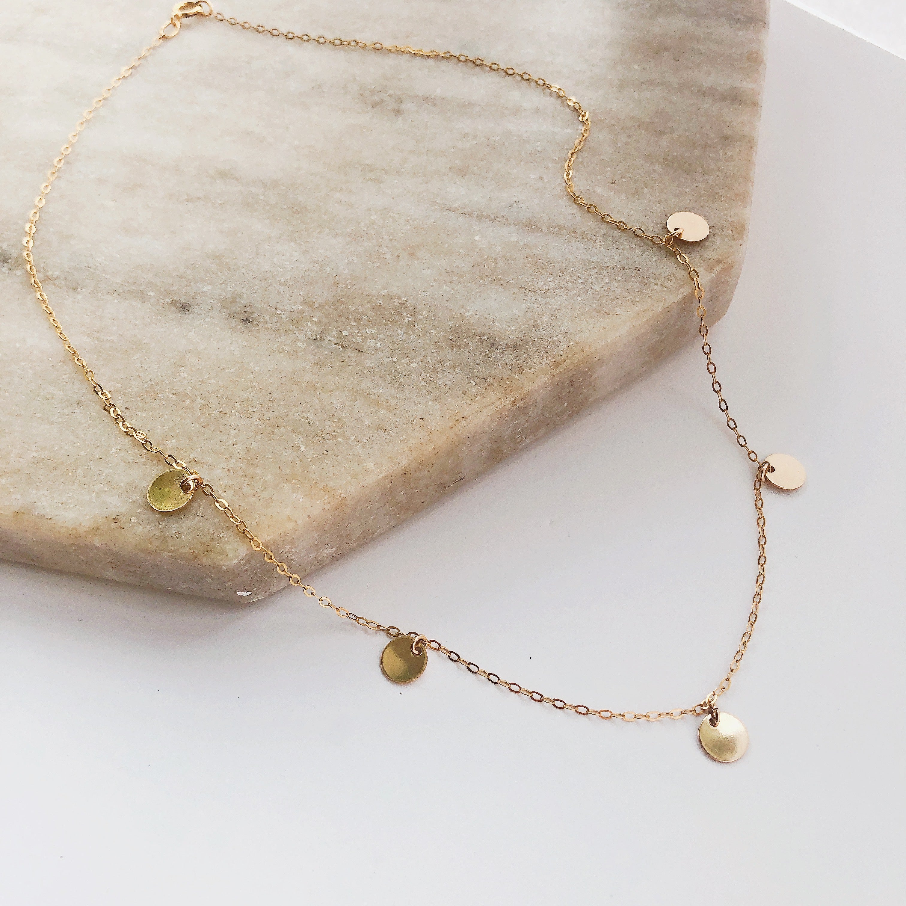 Mona Necklace | Gold