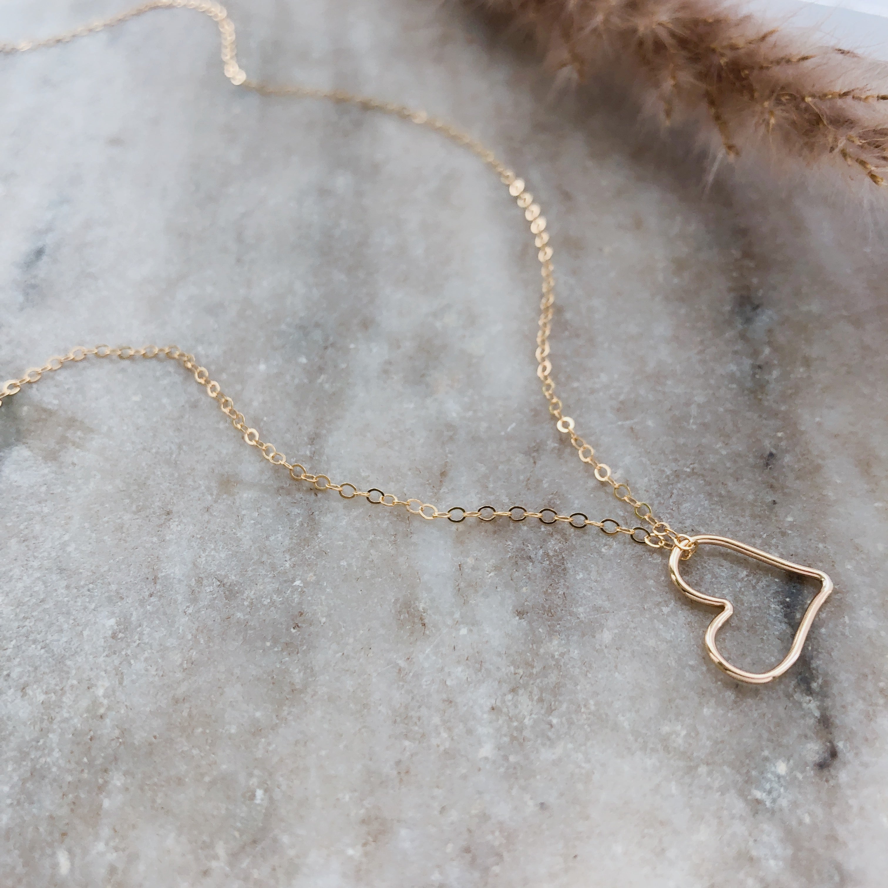 Open Heart Necklace | Gold