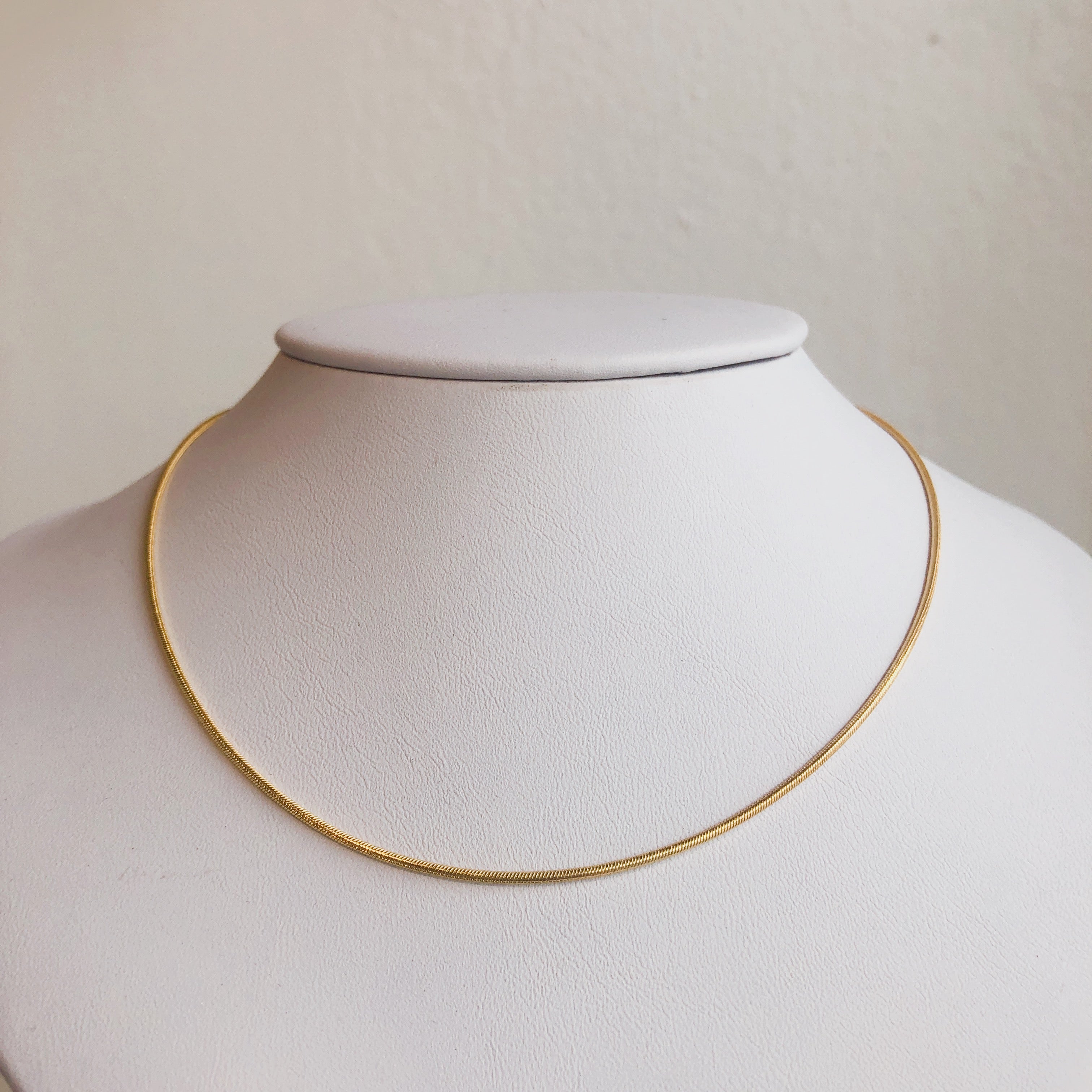 Thin Snake Chain: Gold